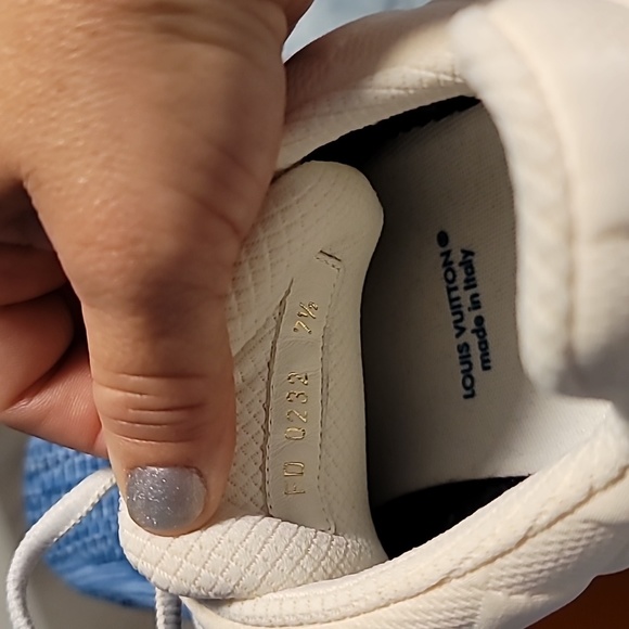 Louis vuitton sneakers - Picture 3 of 4